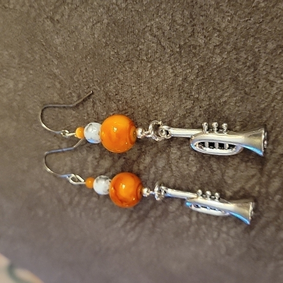 3/$30 HANDMADE Orange Glass Beaded Trumpet Charm Dangle Hook Earrings - Picture 3 of 4